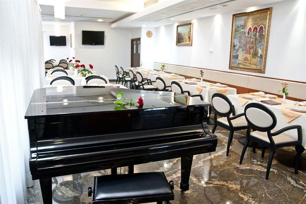 Hotel Beyfin Cluj-Napoca Exterior foto
